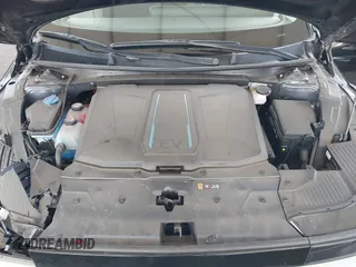 2024 Hyundai Ioniq 5 SE z VIN KM8KM4DE5RU246280, wystawiony jako IAAI lot #41506472 z przebiegiem 15 679 mil mil oraz . Historia ofert i sprzedaży dostępna na DreamBid. Obrazek 10.