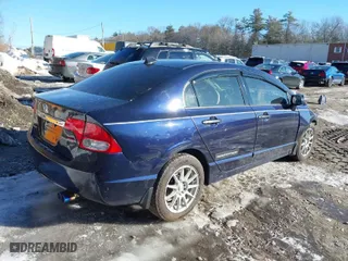 2011 Honda Civic Sdn DX-VP with VIN 2HGFA1F32BH515533, listed as a IAAI auction lot 41595508 with 85,776 mi miles. Bid and sale history available at carsss.com. Image 4.