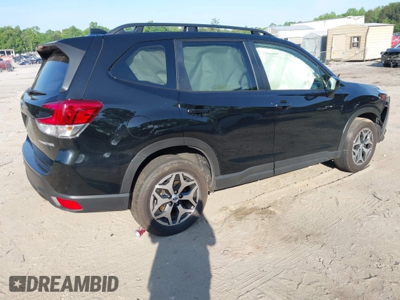 2024 Subaru Forester Premium with VIN JF2SKACC7RH507864, listed as a IAAI auction lot 42178068 with 13,700 mi miles and . Bid and sale history available at DreamBid. Image 4.