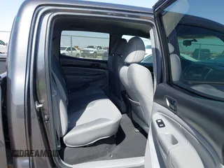 2014 Toyota Tacoma PreRunner with VIN 3TMJU4GN0EM164077, listed as a IAAI auction lot 41712542 with 69,443 mi miles. Bid and sale history available at carsss.com. Image 8.