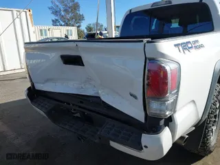 2021 Toyota Tacoma 2WD SR5 with VIN 3TMAZ5CN7MM144212, listed as a IAAI auction lot 41707150 with 75,113 mi miles. Bid and sale history available at carsss.com. Image 6.