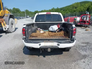 2007 Toyota Tacoma with VIN 5TELU42N37Z379099, listed as a IAAI auction lot 42361286 with 182,614 mi miles and . Bid and sale history available at DreamBid. Image 16.