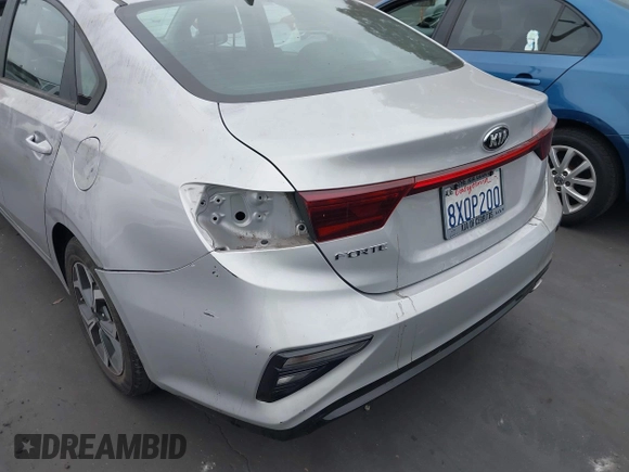 2021 Kia Forte LXS with VIN 3KPF24AD5ME387610, listed as a IAAI auction lot 42133985 with 31,437 mi miles and . Bid and sale history available at carsss.com. Image 6.