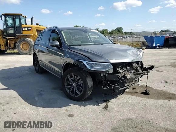2022 Volkswagen Tiguan SE z VIN 3VV3B7AX2NM036550, wystawiony jako Copart lot #53786995 z przebiegiem 113 652 mil mil oraz Nie do naprawy • Non repairable. Historia ofert i sprzedaży dostępna na DreamBid. Obrazek 14.