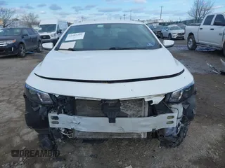 2018 Chevrolet Malibu LT z VIN 1G1ZD5ST5JF213064, wystawiony jako IAAI lot #41445202 z przebiegiem 79 817 mil mil oraz . Historia ofert i sprzedaży dostępna na DreamBid. Obrazek 11.