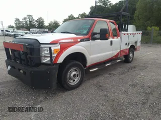 2016 Ford F-250 XL with VIN 1FD7X2B68GEC87426, listed as a IAAI auction lot 42014962 with 452,645 mi miles and . Bid and sale history available at DreamBid. Image 2.