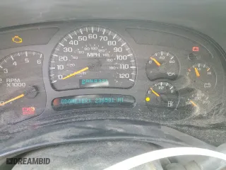 2003 Chevrolet Silverado 2500HD LS with VIN 1GCHK23U83F222021, listed as a Copart auction lot 48815675 with 236,581 mi miles and Clean Title. Bid and sale history available at carsss.com. Image 9.