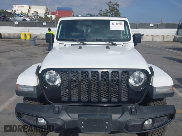 2022 Jeep Gladiator Texas Trail with VIN 1C6HJTAG1NL148524, listed as a IAAI auction lot 42128920 with 42,004 mi miles. Bid and sale history available at carsss.com. Image 12.
