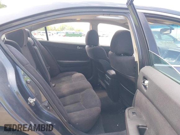 2013 Nissan Maxima SV with VIN 1N4AA5AP7DC805658, listed as a IAAI auction lot 42453972 with 198,641 mi miles and . Bid and sale history available at DreamBid. Image 8.