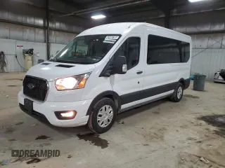 2022 Ford Transit Passenger XL z VIN 1FBAX2C82NKA78986, wystawiony jako Copart lot #42490795 z przebiegiem 63 246 mil mil oraz Tytuł czysty. Historia ofert i sprzedaży dostępna na DreamBid. Obrazek 1.