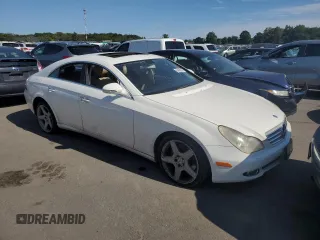 2006 Mercedes-Benz CLS-Class with VIN WDDDJ75X46A015235, listed as a Copart auction lot 69666204 with 0 mi miles and Salvage Title. Bid and sale history available at carsss.com. Image 4.