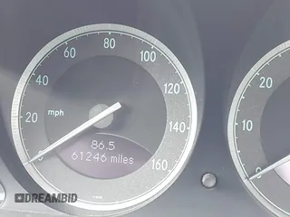 2005 Mercedes-Benz SL 500 z VIN WDBSK75F75F102486, wystawiony jako IAAI lot #42129769 z przebiegiem 61 246 mil mil oraz . Historia ofert i sprzedaży dostępna na DreamBid. Obrazek 15.