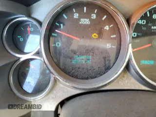2008 GMC Sierra 3500HD DRW SLE2 z VIN 1GTJK33608F176636, wystawiony jako Copart lot #76945874 z przebiegiem 209 776 mil mil oraz Szkody całkowita. Historia ofert i sprzedaży dostępna na DreamBid. Obrazek 9.
