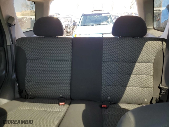 2004 Ford Escape XLT with VIN 1FMYU03174KB25014, listed as a Copart auction lot 47286444 with 238,293 mi miles and Salvage Title. Bid and sale history available at carsss.com. Image 10.