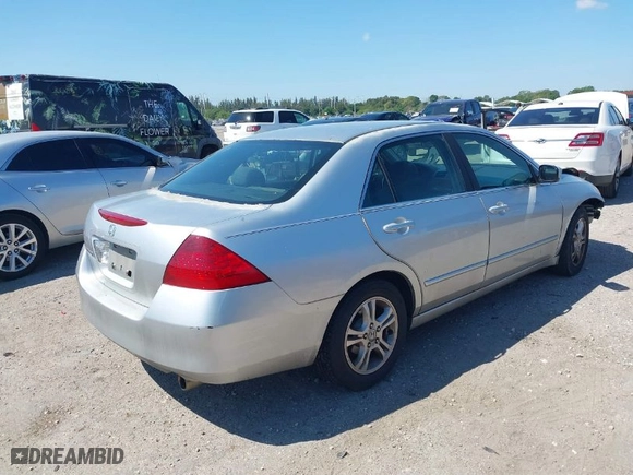 2006 Honda Accord Sdn LX SE with VIN 1HGCM563X6A170287, listed as a IAAI auction lot 41894748 with 247,077 mi miles. Bid and sale history available at carsss.com. Image 4.