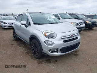 2016 FIAT 500X Lounge z VIN ZFBCFYDT0GP328920, wystawiony jako IAAI lot #42159126 z przebiegiem 74 576 mil mil oraz . Historia ofert i sprzedaży dostępna na DreamBid. Obrazek 1.