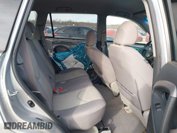 2008 Toyota RAV4 with VIN JTMZD33V286074582, listed as a IAAI auction lot 41586955 with 120,750 mi miles. Bid and sale history available at carsss.com. Image 8.