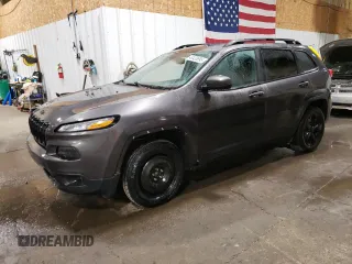 2018 Jeep Cherokee Latitude with VIN 1C4PJMCBXJD506302, listed as a Copart auction lot 48433995 with 70,528 mi miles and Salvage Title. Bid and sale history available at carsss.com. Image 1.
