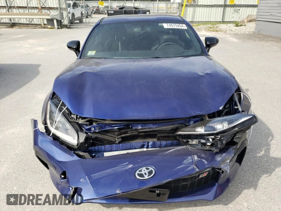 2024 Toyota 86 Premium with VIN JF1ZNBE15R8750004, listed as a Copart auction lot 74075264 with 3,062 mi miles and Salvage Title. Bid and sale history available at DreamBid. Image 5.
