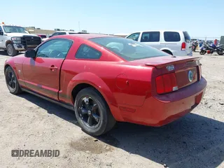 2009 Ford Mustang with VIN 1ZVHT80NX95120308, listed as a IAAI auction lot 42014306 with 136,208 mi miles and . Bid and sale history available at carsss.com. Image 3.