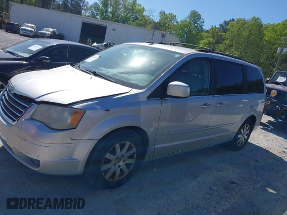 2008 Chrysler Town & Country Touring with VIN 2A8HR54P88R114822, listed as a IAAI auction lot 42051944 with 204,282 mi miles and . Bid and sale history available at DreamBid. Image 14.