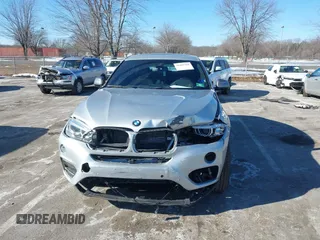 2018 BMW X6 xDrive35i with VIN 5UXKU2C50J0X51275, listed as a IAAI auction lot 41421704 with 165,052 mi miles. Bid and sale history available at carsss.com. Image 12.