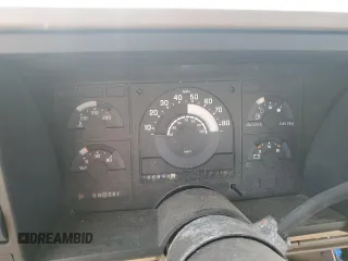 1988 Chevrolet Silverado 1500 with VIN 1GCDK14K8JE202800, listed as a Copart auction lot 53239605 with 186,894 mi miles and Salvage Title. Bid and sale history available at DreamBid. Image 9.