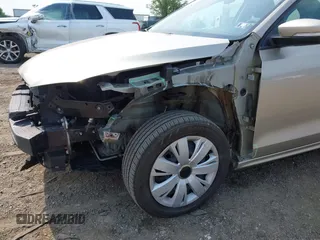 2012 Volkswagen Jetta SE z VIN 3VWDP7AJ6CM127542, wystawiony jako IAAI lot #42405701 z przebiegiem 137 240 mil mil oraz . Historia ofert i sprzedaży dostępna na DreamBid. Obrazek 6.
