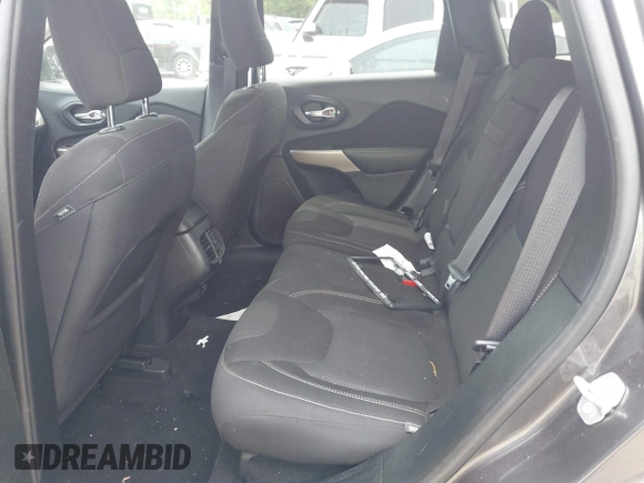 2017 Jeep Cherokee Latitude с VIN 1C4PJMCS6HW649441, выставлен на аукционе IAAI как лот 42286967 с пробегом 68 742 миль миль и . История ставок и продаж доступна на DreamBid. Изображение 8.