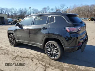 2022 Jeep Compass (RED) Edition with VIN 3C4NJDCB5NT156889, listed as a Copart auction lot 42326945 with Not provided miles and Salvage title. Bid and sale history available at DreamBid. Image 2.
