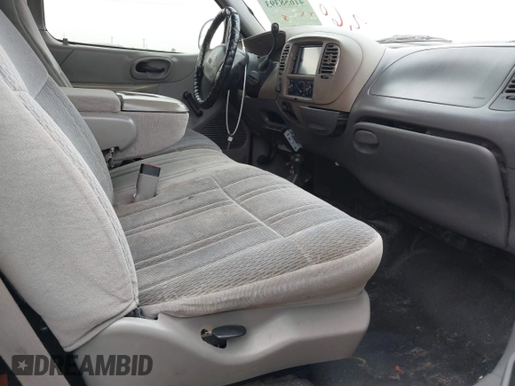 1999 Ford F-250 with VIN 1FTPX28W1XNB86000, listed as a IAAI auction lot 41658393 with Not provided miles and . Bid and sale history available at DreamBid. Image 5.