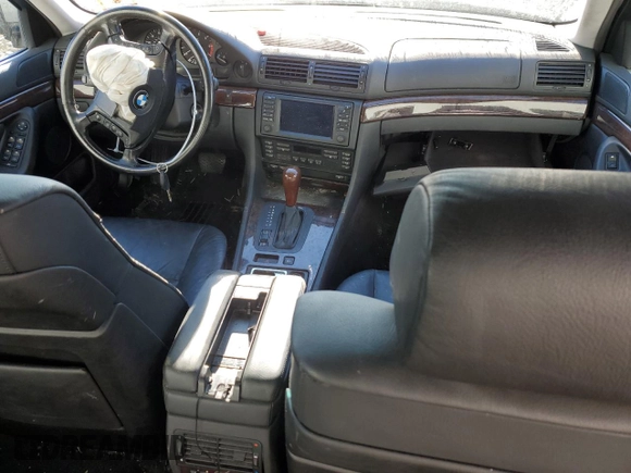 2001 BMW 7 Series 740iL with VIN WBAGH83491DP25351, listed as a Copart auction lot 46462335 with 0 mi miles and Salvage Title. Bid and sale history available at carsss.com. Image 8.