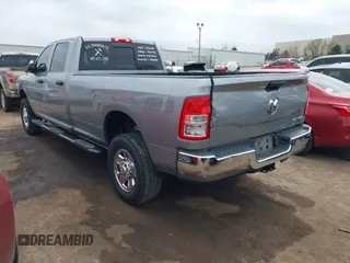 2019 Ram 2500 Tradesman with VIN 3C6UR5HL9KG641236, listed as a IAAI auction lot 41888989 with 137,451 mi miles. Bid and sale history available at carsss.com. Image 3.