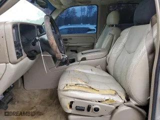 2005 Chevrolet Tahoe LT with VIN 1GNEC13T75R179933, listed as a Copart auction lot 45101455 with 230,711 mi miles and Salvage Title. Bid and sale history available at carsss.com. Image 7.