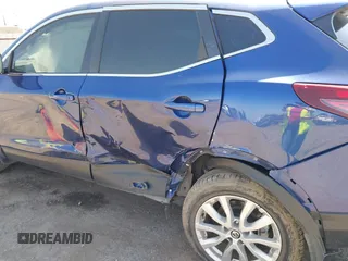 2022 Nissan Rogue S with VIN JN1BJ1AW6NW478333, listed as a IAAI auction lot 42000877 with 32,858 mi miles and . Bid and sale history available at DreamBid. Image 6.