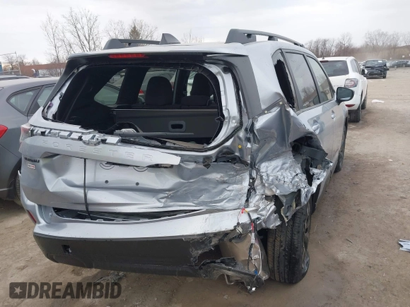 2025 Subaru Forester Premium с VIN JF2SLDBC5SH538293, выставлен на аукционе IAAI как лот 41898976 с пробегом 424 миль миль и . История ставок и продаж доступна на DreamBid. Изображение 6.