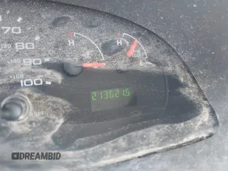 2006 Ford Econoline Passenger XL с VIN 1FBNE31L56HB01034, выставлен на аукционе IAAI как лот 42118906 с пробегом 213 621 миль миль и . История ставок и продаж доступна на DreamBid. Изображение 7.