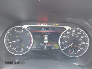2020 Nissan Sentra SV z VIN 3N1AB8CV3LY303100, wystawiony jako IAAI lot #41588362 z przebiegiem 77 097 mil mil oraz . Historia ofert i sprzedaży dostępna na DreamBid. Obrazek 7.