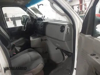2010 Ford E-Series Commercial с VIN 1FDSS3EP6ADA41006, выставлен на аукционе IAAI как лот 41561986 с пробегом 367 370 миль миль и . История ставок и продаж доступна на DreamBid. Изображение 5.