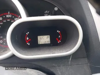2009 Pontiac Vibe 1SB z VIN 5Y2SP67039Z432930, wystawiony jako IAAI lot #41951405 z przebiegiem 211 339 mil mil oraz . Historia ofert i sprzedaży dostępna na DreamBid. Obrazek 7.