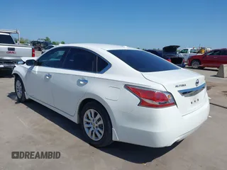 2015 Nissan Altima S z VIN 1N4AL3AP4FN872272, wystawiony jako IAAI lot #41982118 z przebiegiem 106 907 mil mil oraz . Historia ofert i sprzedaży dostępna na DreamBid. Obrazek 3.