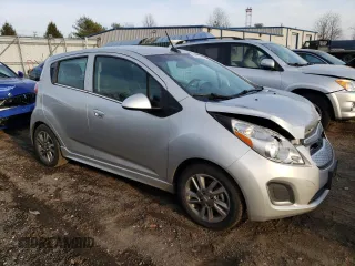 2015 Chevrolet Spark EV LT with VIN KL8CL6S08FC704595, listed as a Copart auction lot 85543864 with 37,330 mi miles and Salvage Title. Bid and sale history available at carsss.com. Image 4.