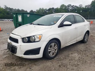 2016 Chevrolet Sonic LT z VIN 1G1JC5SH5G4111893, wystawiony jako Copart lot #56249675 z przebiegiem 143 538 mil mil oraz Czysty tytuł • Clean title. Historia ofert i sprzedaży dostępna na DreamBid. Obrazek 1.