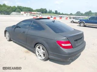 2013 Mercedes-Benz C-Class C 250 with VIN WDDGJ4HBXDG026200, listed as a IAAI auction lot 40032867 with 132,968 mi miles. Bid and sale history available at carsss.com. Image 3.