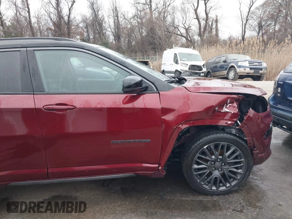 2022 Jeep Compass High Altitude with VIN 3C4NJDCB8NT157535, listed as a IAAI auction lot 41752395 with 30,464 mi miles and . Bid and sale history available at DreamBid. Image 17.