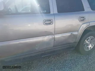 2005 Chevrolet Tahoe Z71 with VIN 1GNEK13TX5R122628, listed as a IAAI auction lot 41551987 with 1 mi miles. Bid and sale history available at carsss.com. Image 6.