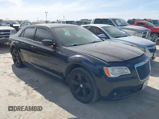 2011 Chrysler 300 with VIN 2C3CA4CG8BH572723, listed as a IAAI auction lot 41821109 with 1 mi miles. Bid and sale history available at carsss.com. Image 1.