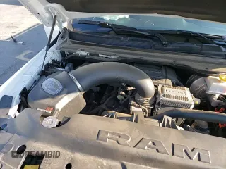 2020 Ram 1500 Laramie z VIN 1C6SRFRTXLN375620, wystawiony jako Copart lot #68273305 z przebiegiem 75 174 mil mil oraz Szkoda całkowita • Salvage title. Historia ofert i sprzedaży dostępna na DreamBid. Obrazek 15.