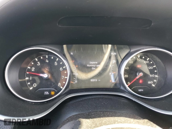 2018 Jeep Compass Latitude with VIN 3C4NJCBB6JT285892, listed as a Copart auction lot 61869045 with 63,315 mi miles and Salvage title. Bid and sale history available at DreamBid. Image 9.