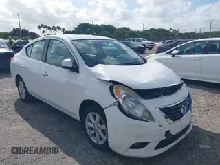 2012 Nissan Versa SV with VIN 3N1CN7AP1CL817832, listed as a IAAI auction lot 41952967 with 102,456 mi miles. Bid and sale history available at carsss.com. Image 1.